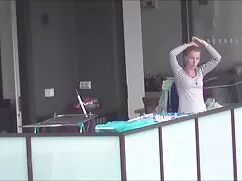 Nữ phim x set trong nhà vệ sinh