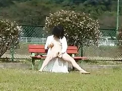 Đức điếm già set hay moi bằng vú